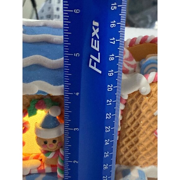 Light up 2 Piece Gingerbread Train Engine Candy Filled Car Holiday Decoration - Picture 13 of 14